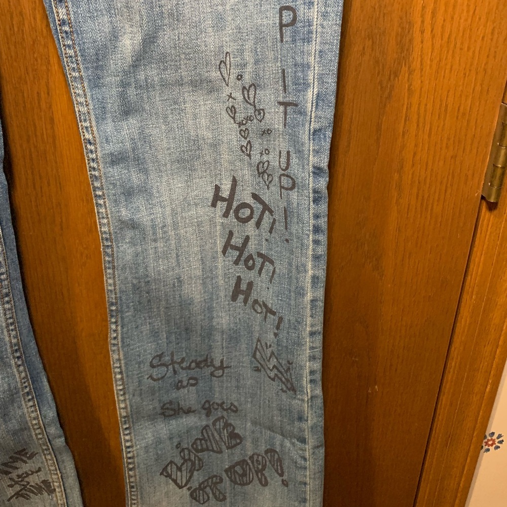 Z. Cavaricci Women’s Size 11 Embellished Graffiti Jeans Vintage Y2K - Picture 3 of 15